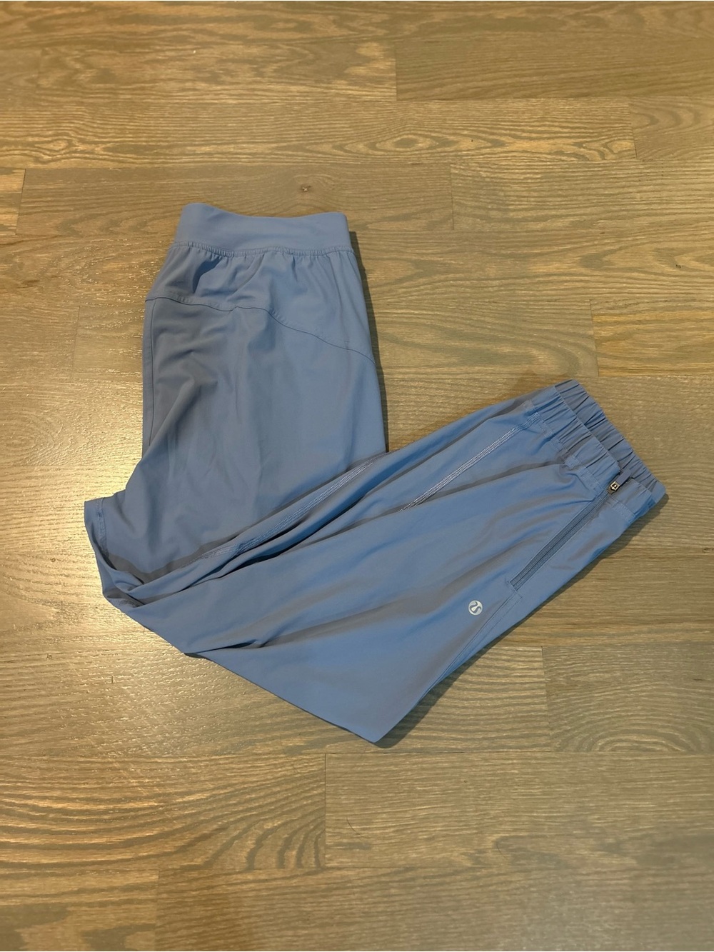 Lululemon Adapted State Joggers Cropped size 8